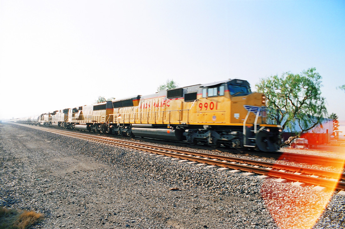Union Pacific Diesel Engine, Yellow Train, Train Tracks